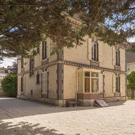 Bonappart 1 - Charme Napoleonien & Confort Troyes Exteriör bild