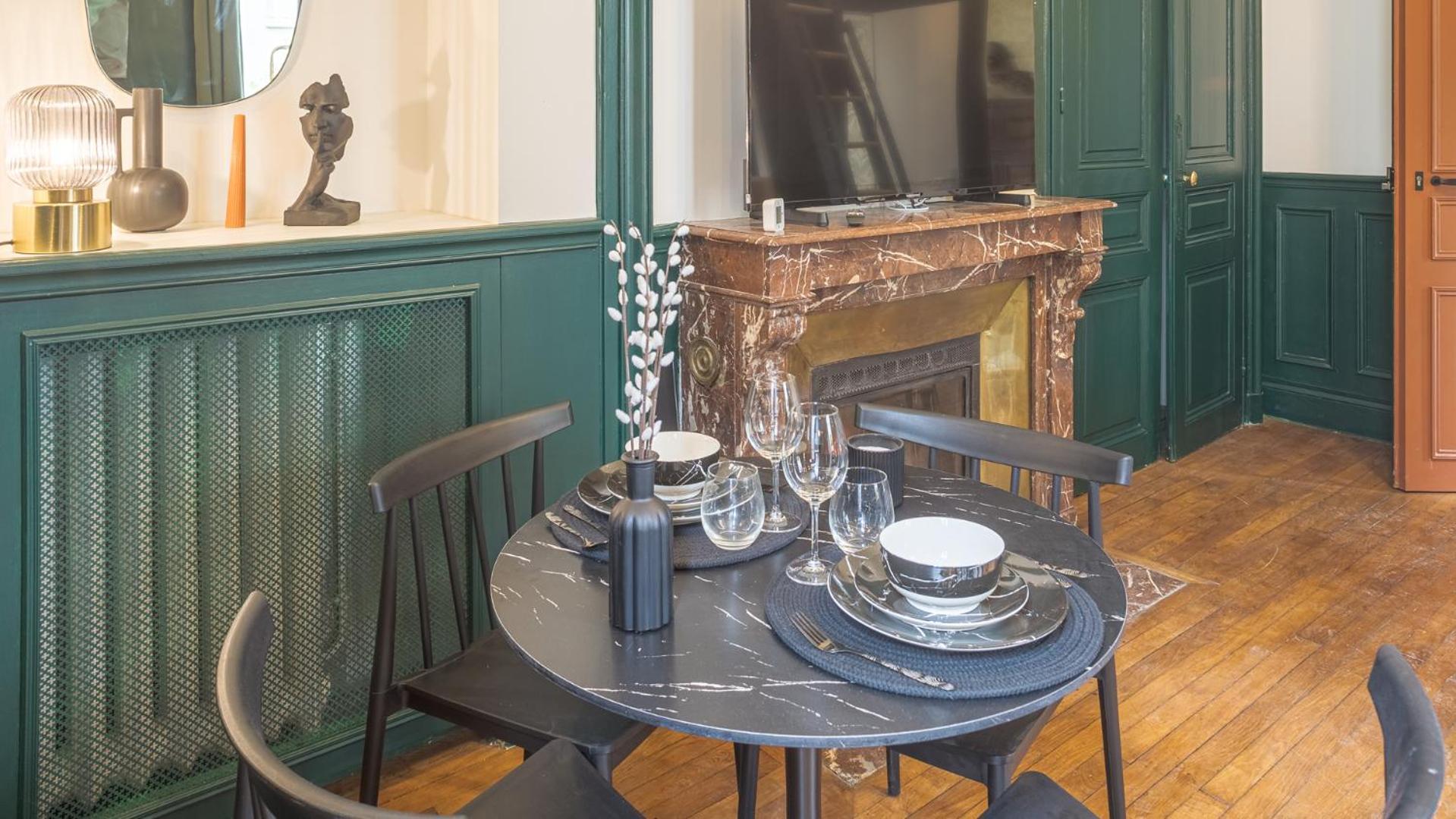 Bonappart 1 - Charme Napoleonien & Confort Troyes Exteriör bild